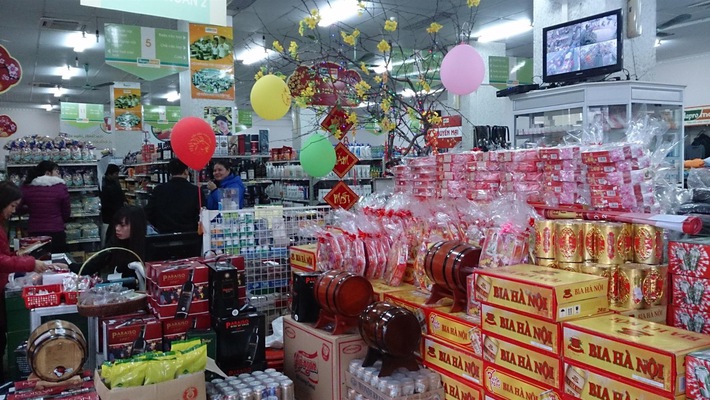 hàng hóa tết 2018