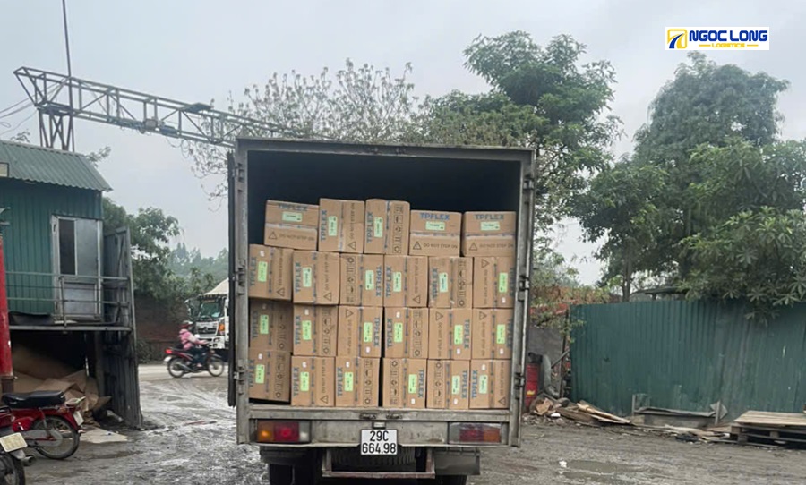 vận chuyển hàng đi Tuyên Quang