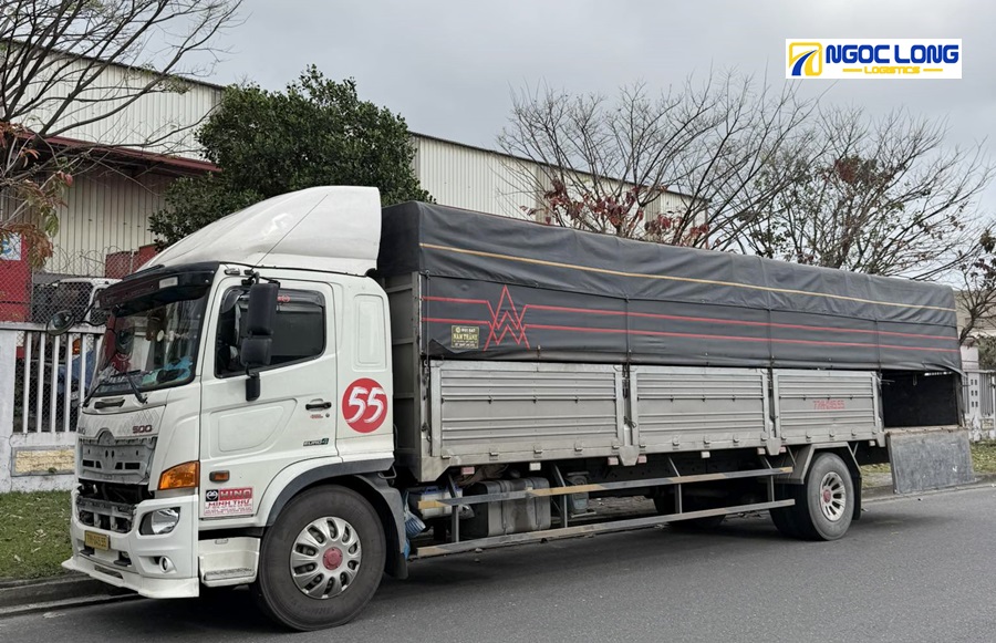 Vận chuyển hoa Tết