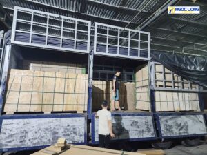 Tết có giao hàng không