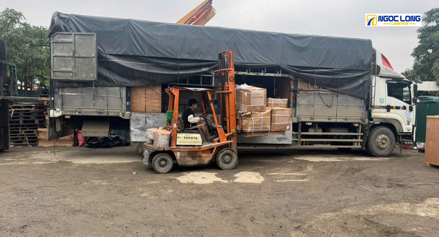 tìm xe vận chuyển hàng hóa