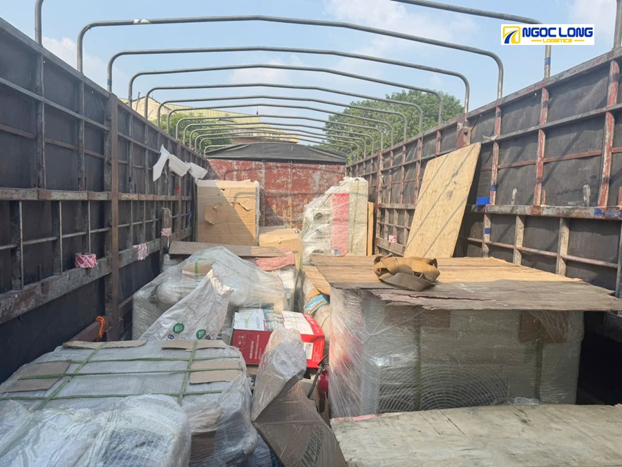 Xe vận chuyển hàng từ TP.HCM đi Bình Thuận