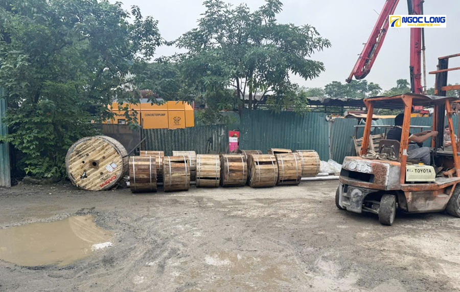 Vận chuyển hàng tiêu dùng từ TP.HCM ra Hà Nội