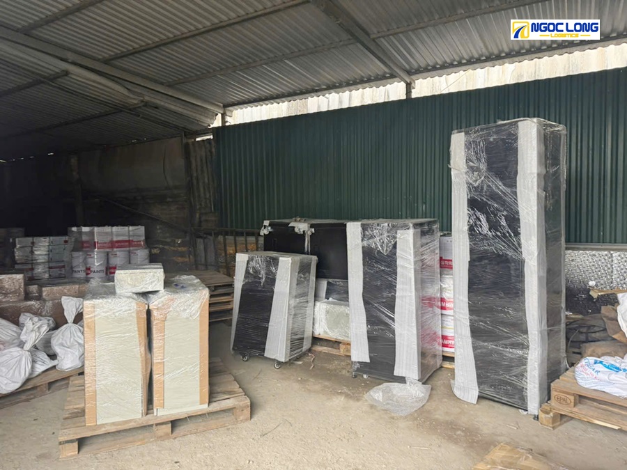 Vận chuyển hàng tiêu dùng từ TP.HCM ra Hà Nội