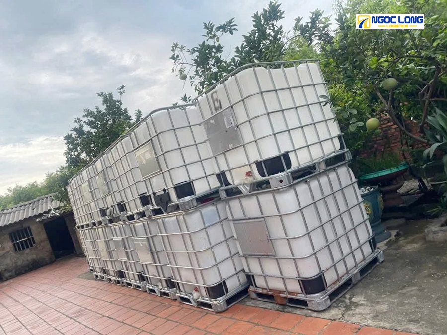 Xe vận chuyển hàng hóa 